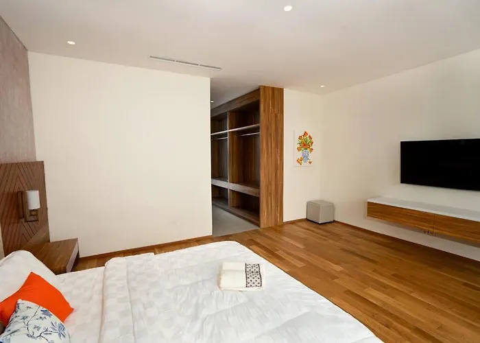 Umah Healing: Exceptional 7br In